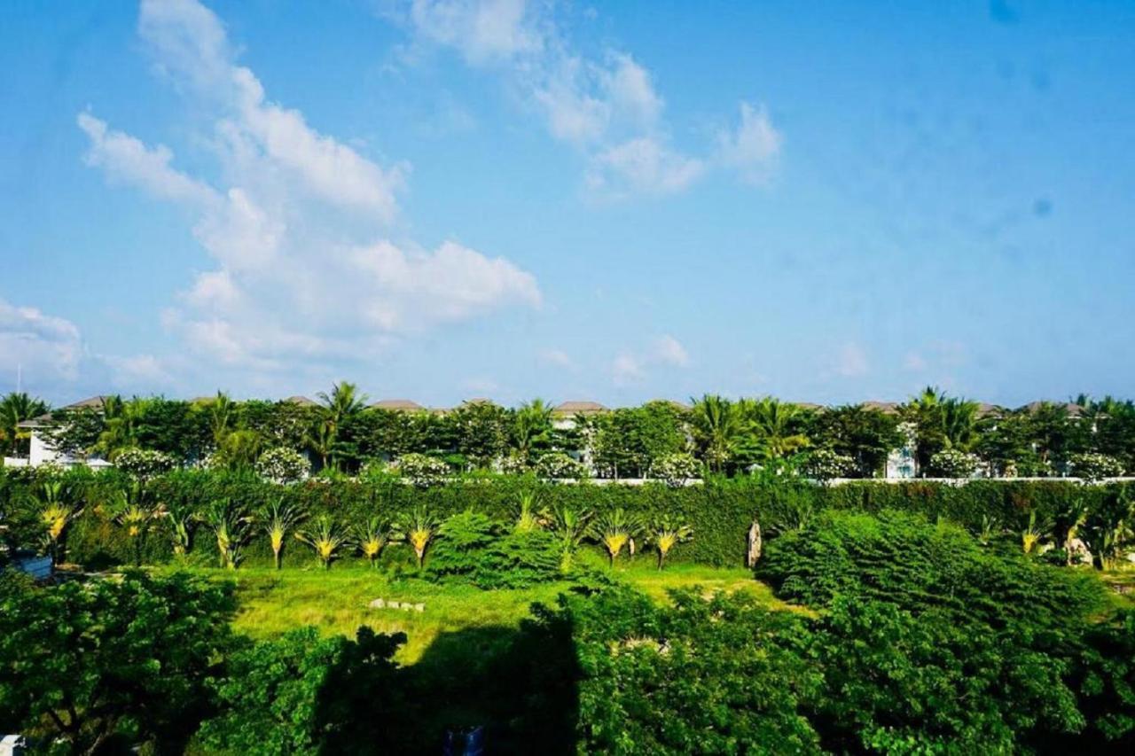 Tehana Beach Hotel Da Nang Exterior photo